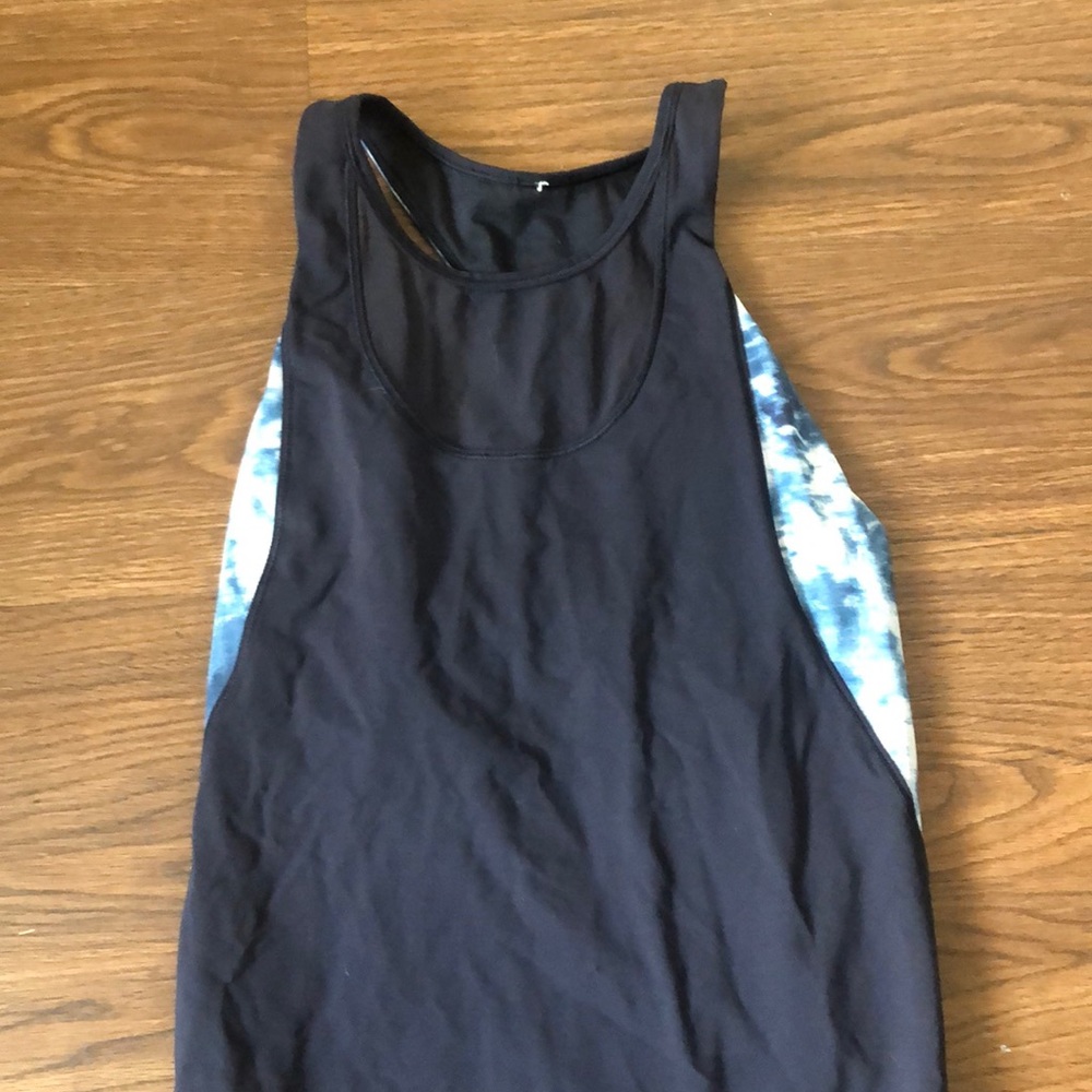 Lulu lemon top